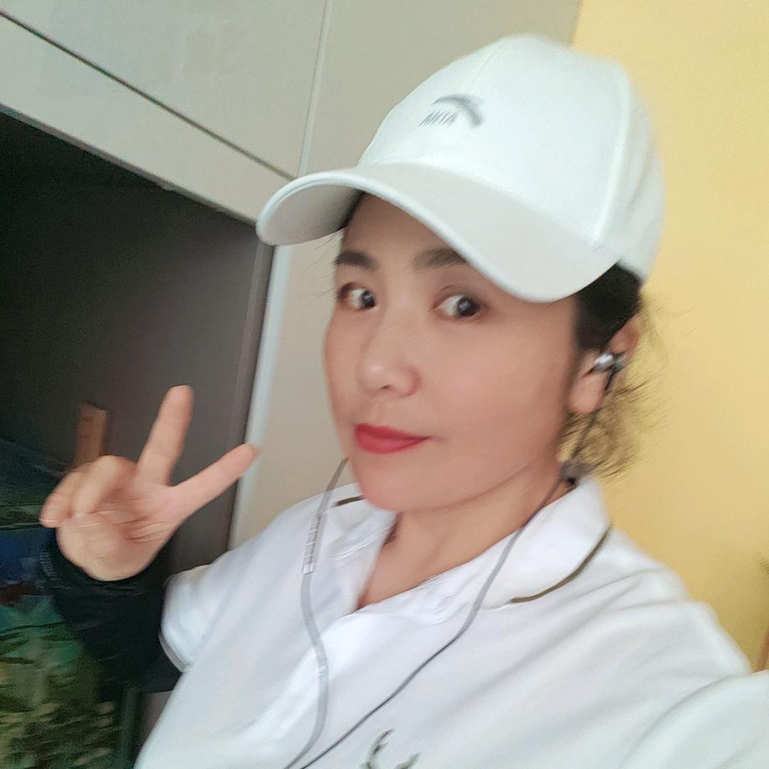 荣宝爱唱歌
