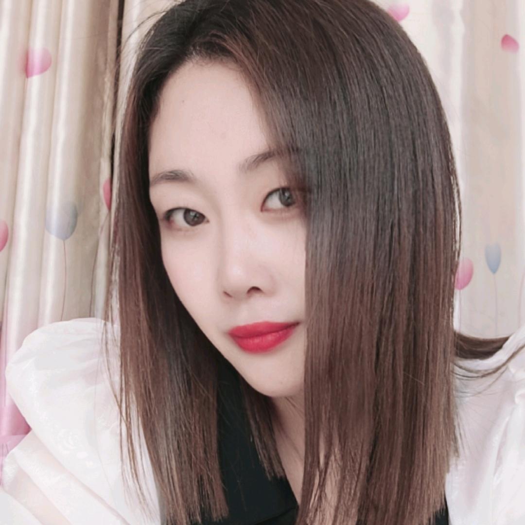 蜡笔小新比柯南高。