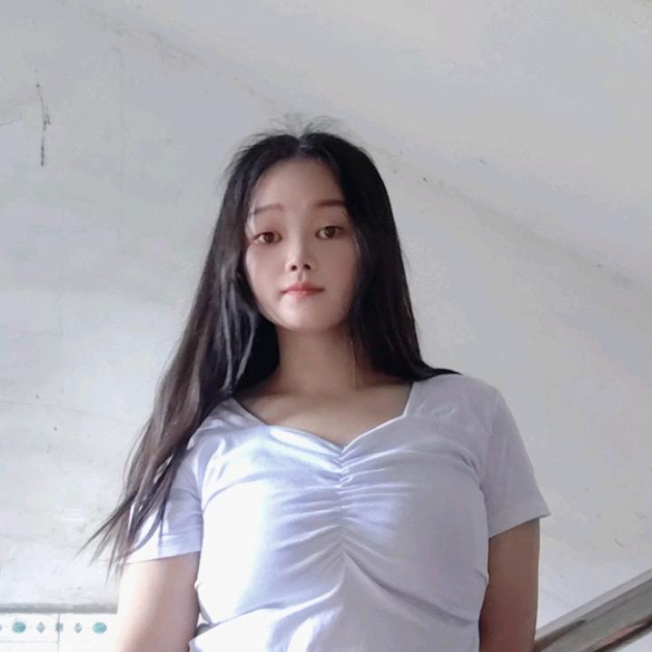 向日葵🌻🌻🌻枝枝 《请不要连赞》