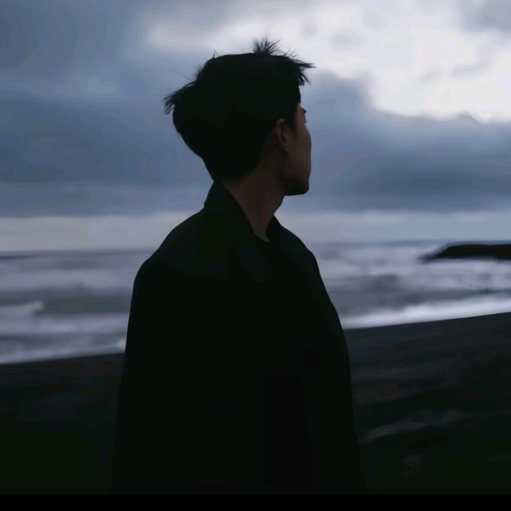 诺兰.