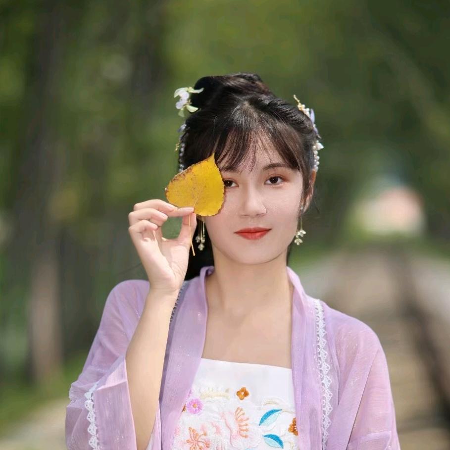 人间三两小白