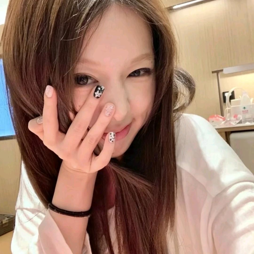 窝素韩淑芙.