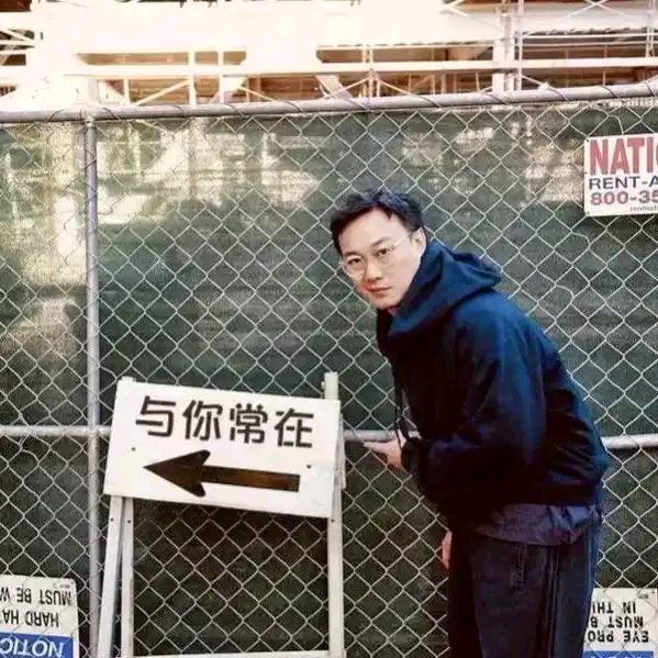 ▁倔强こ男孩う