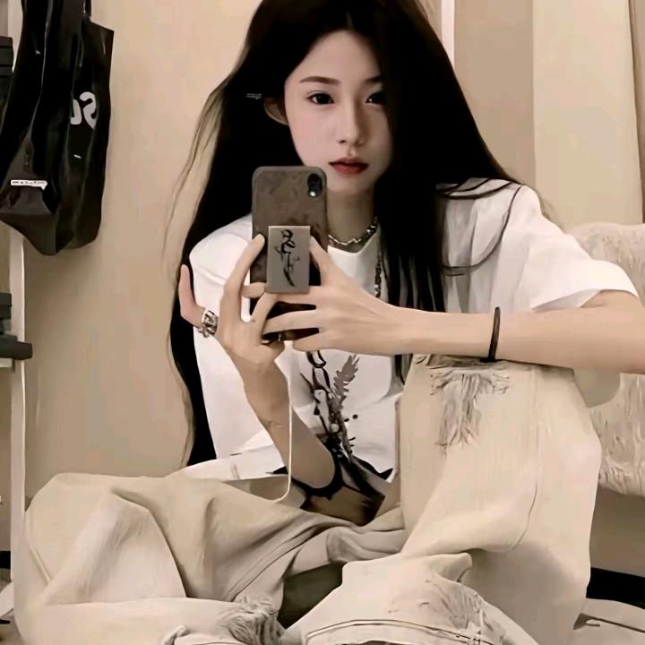 萌萌Σ( ° △ °|||)︴◉‿◉