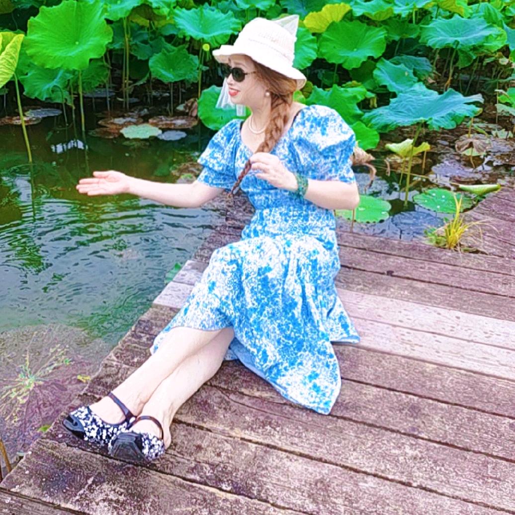 八年后的服装小姐姐加油吧！只有自己最清楚