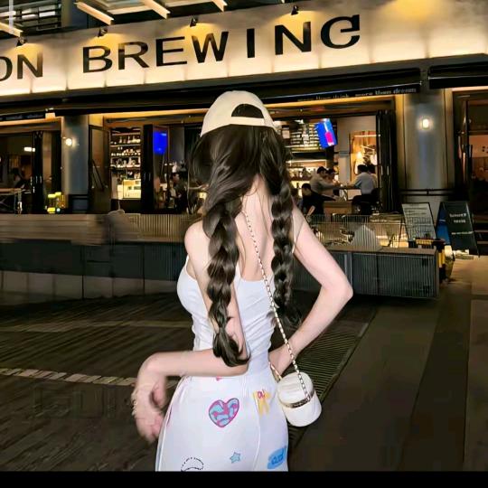 钧谦配饰专营店2号直播