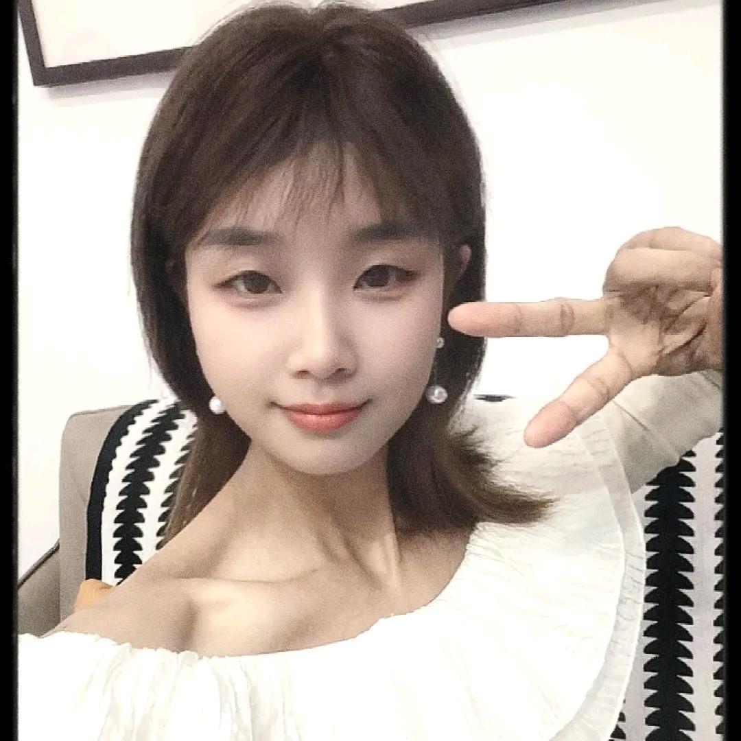 小霞