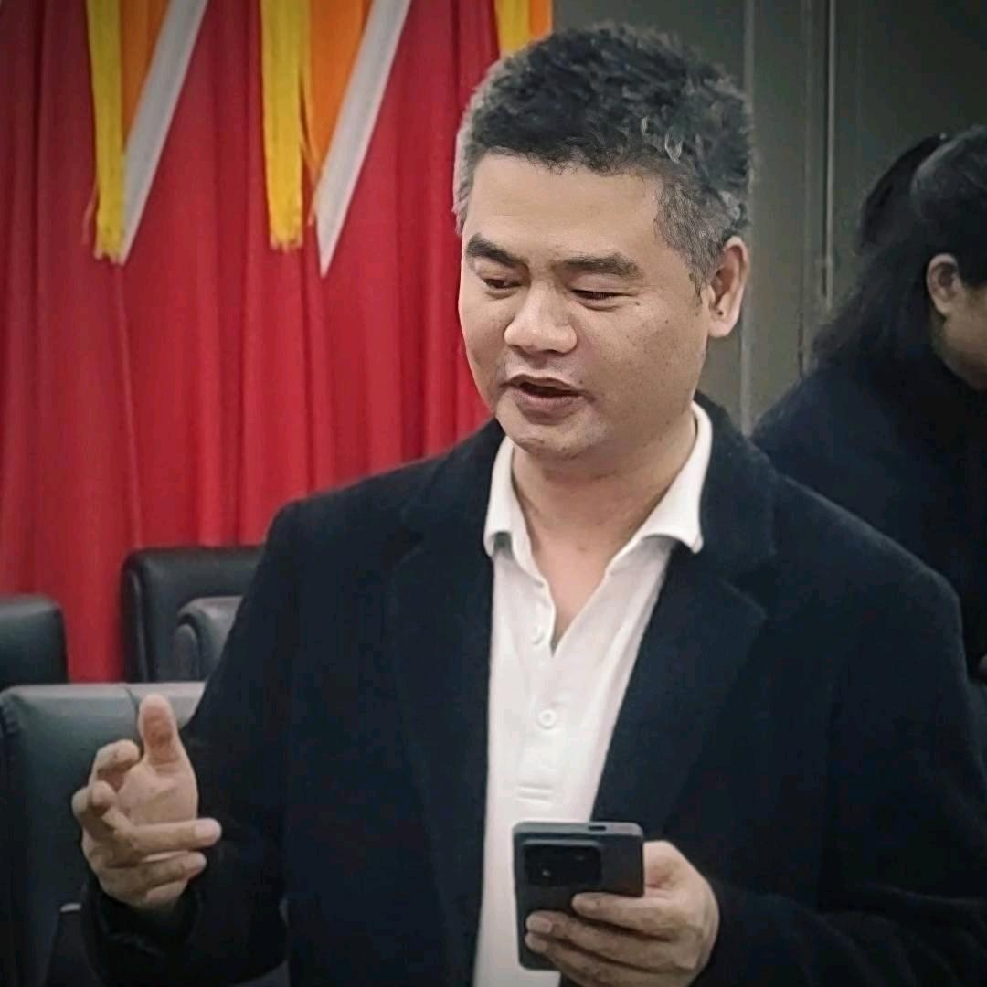 梁立苗会长