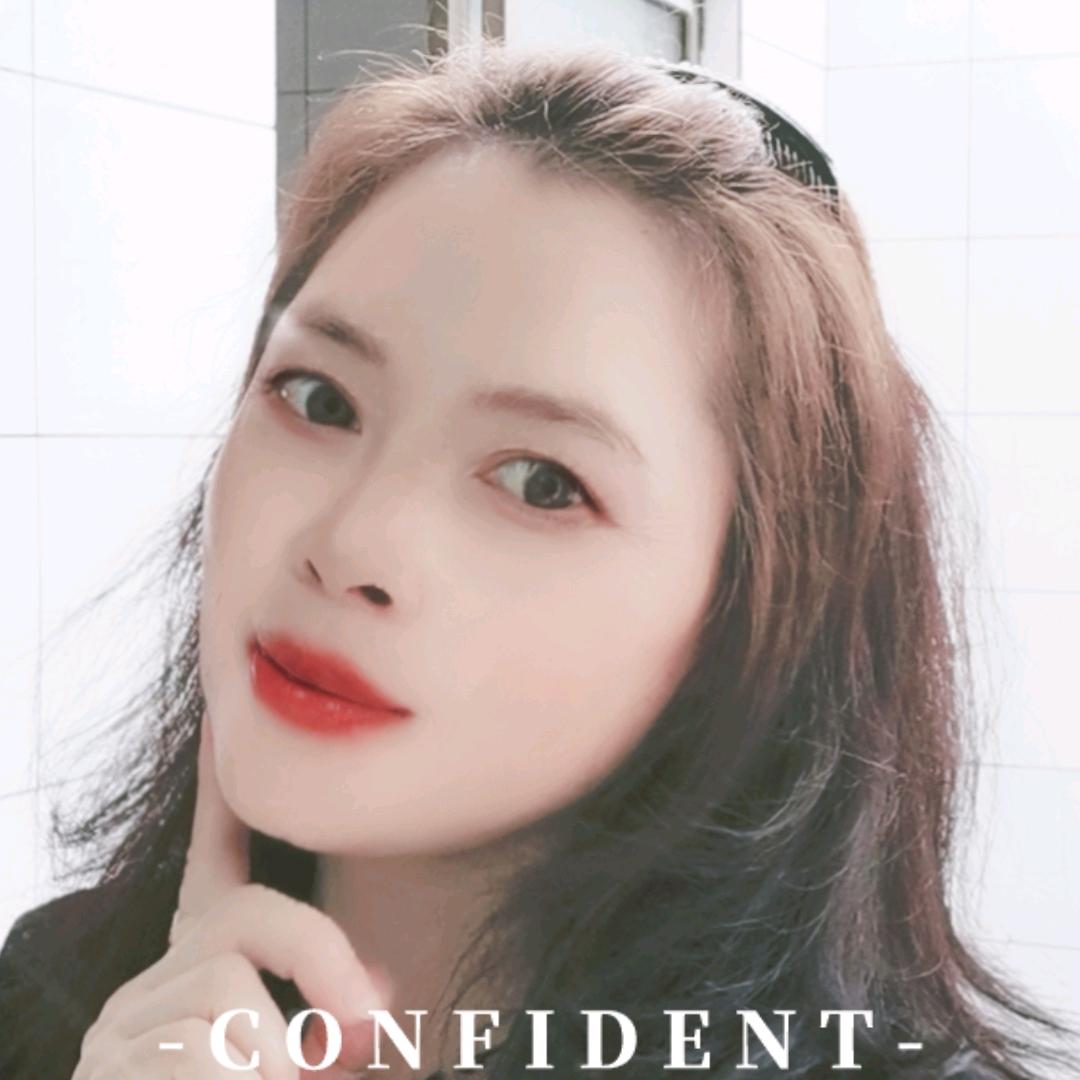丽莎莎。