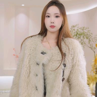 一可轻奢女装