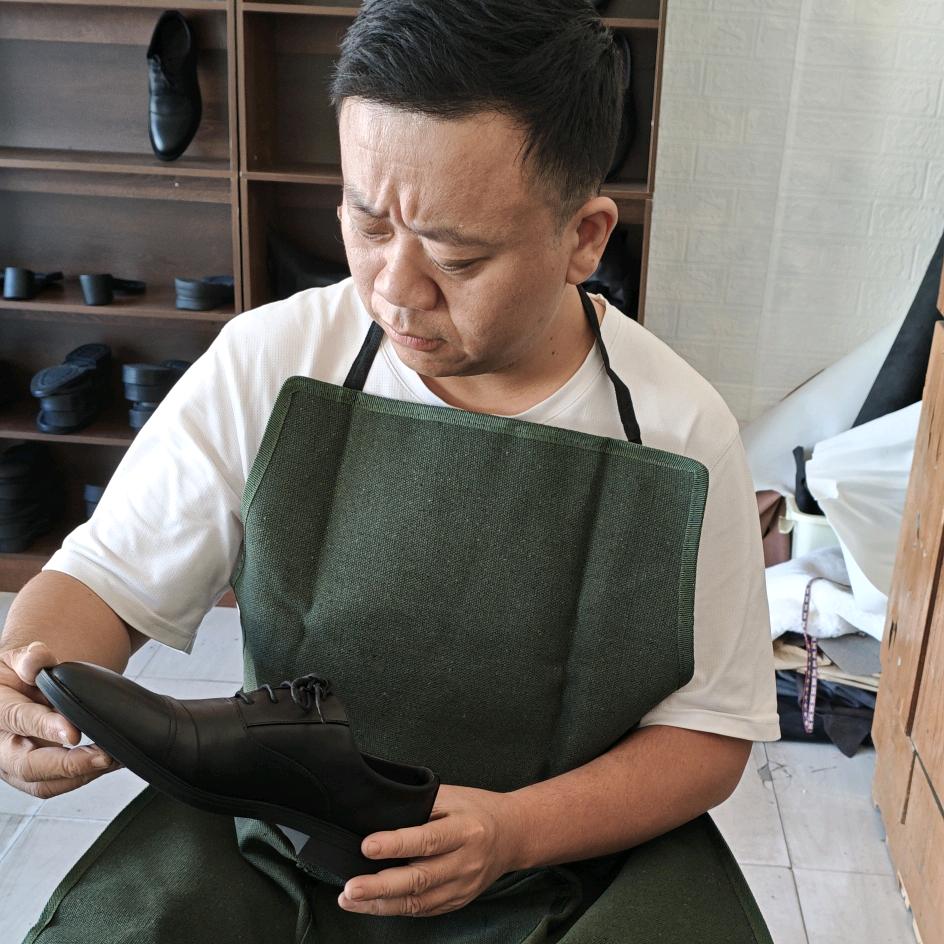 当阳王旋订做皮鞋店