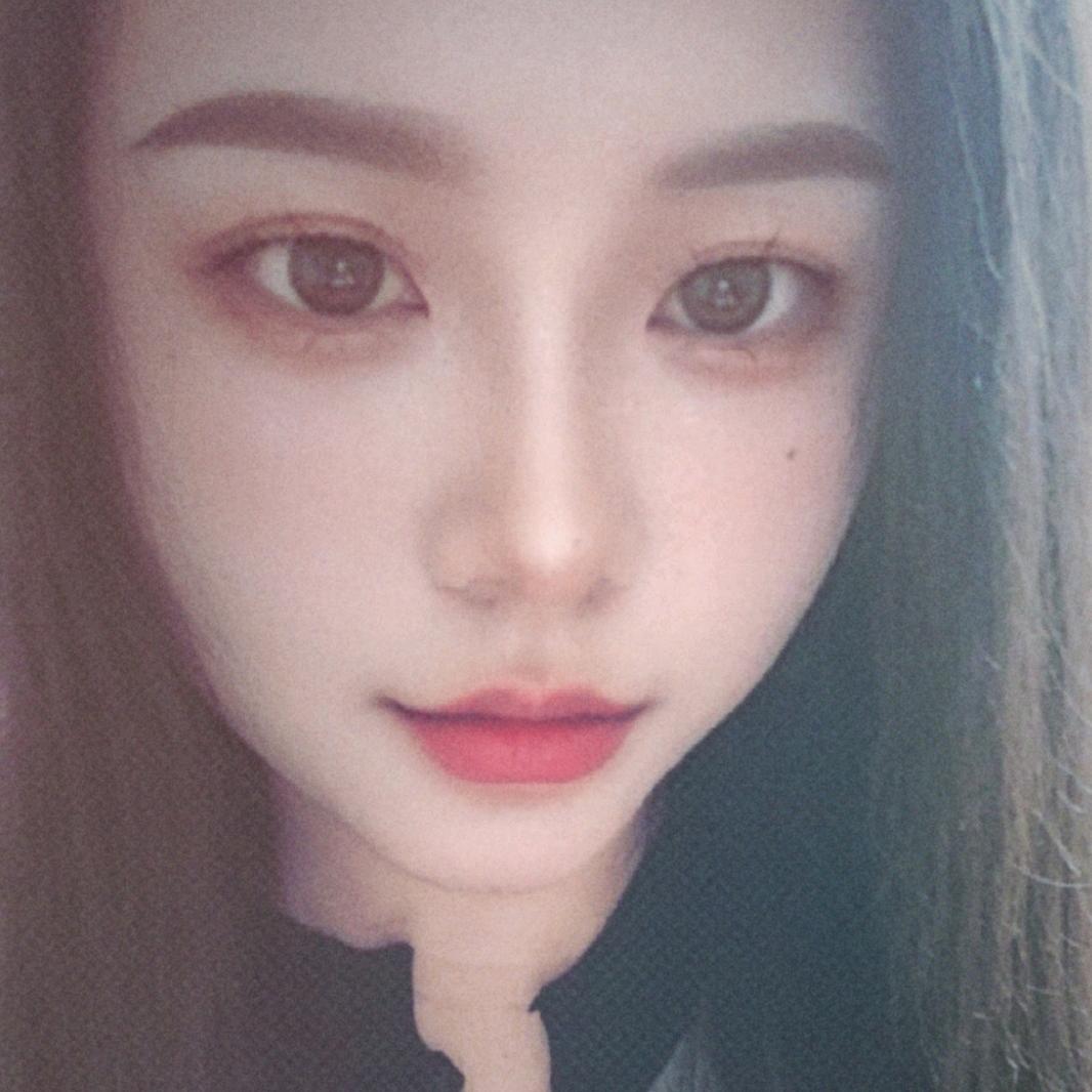 镜子ᥫᩣ꧂