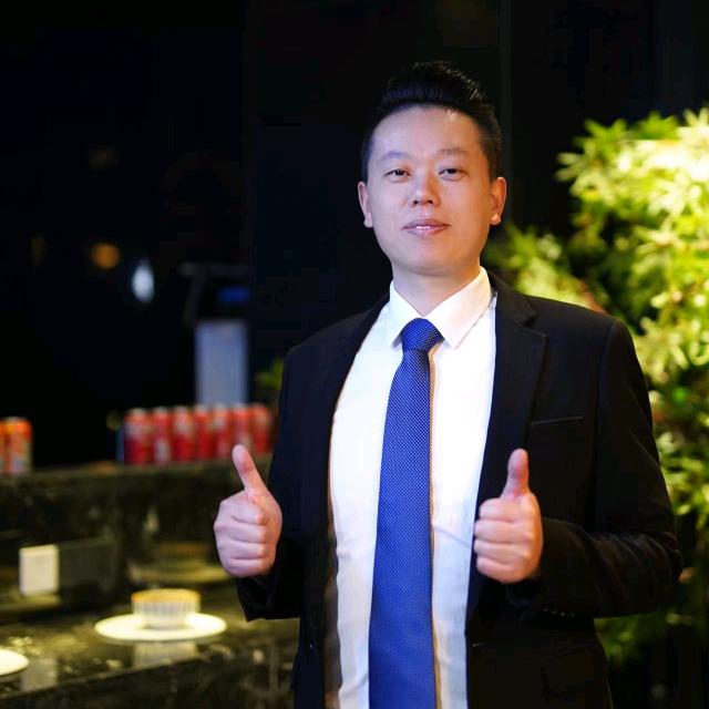 乐福泉假日酒店.王先森