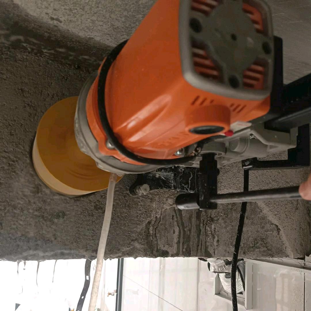 铜仁团队承接，打孔，开槽，敲墙拆除等