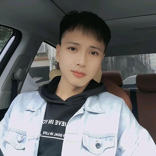 表哥的逸动🚗