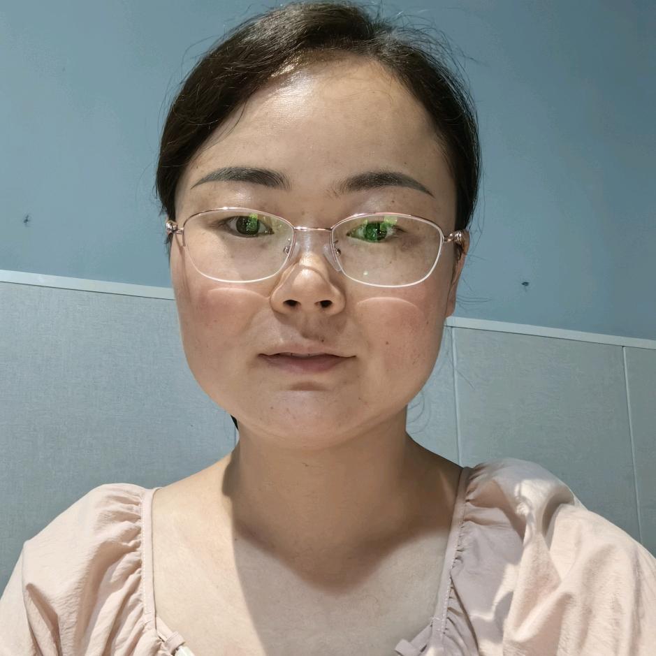 嫚小嫚(三胎孕晚期)