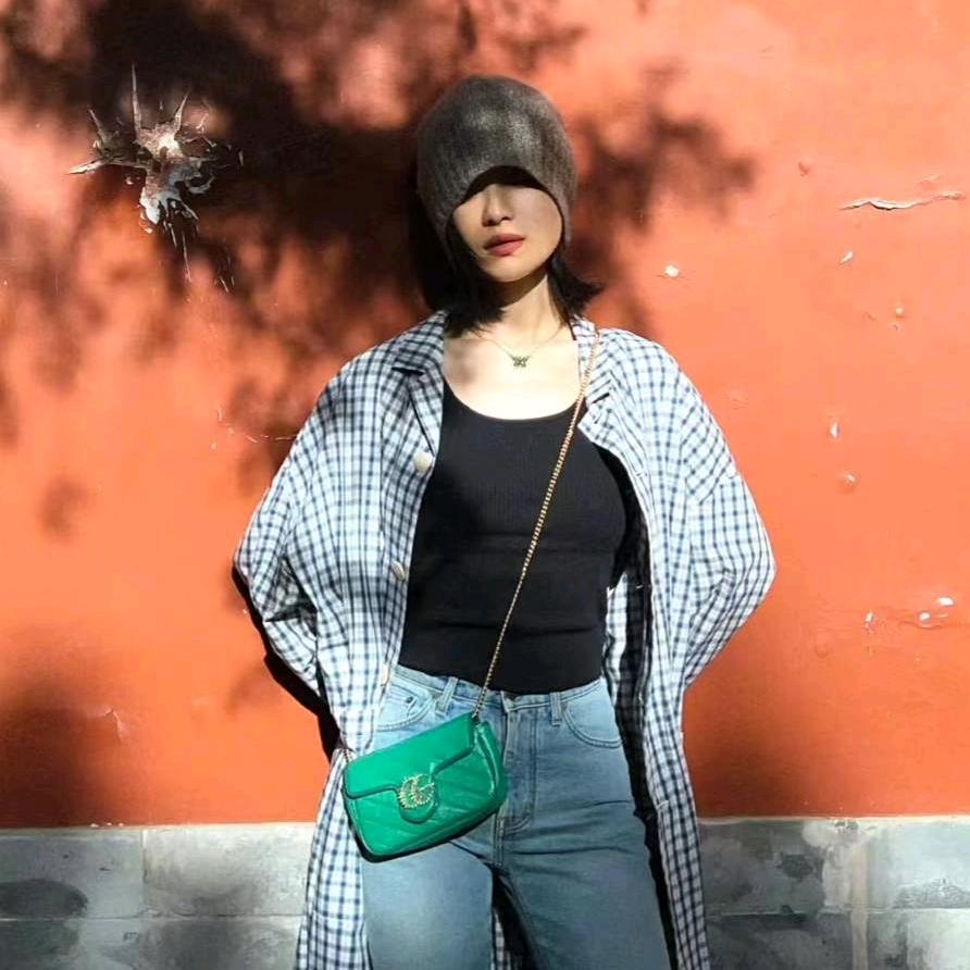 明媚如丽