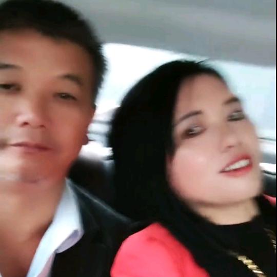 仨个孙子的奶奶🐴