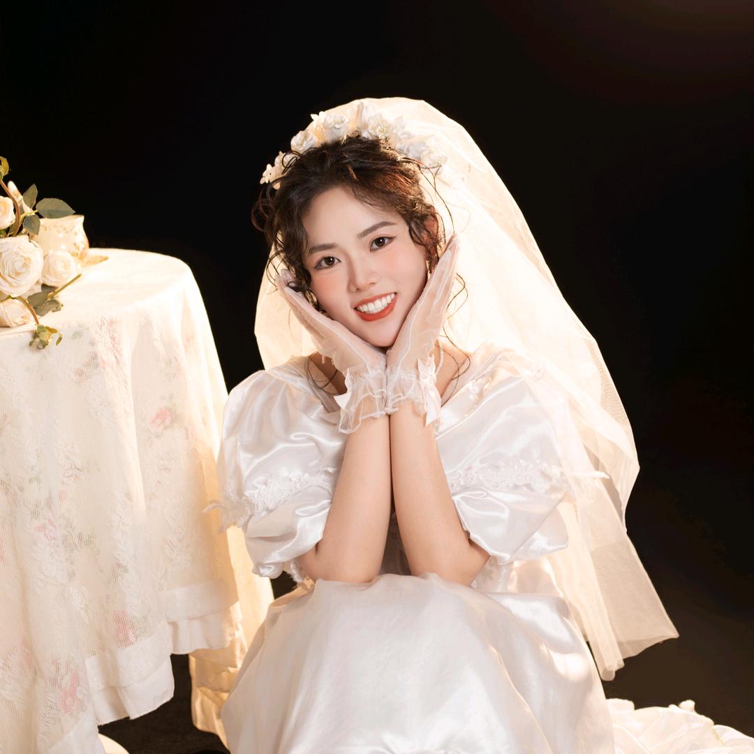 Miss  wang