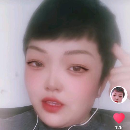微胖小姐姐