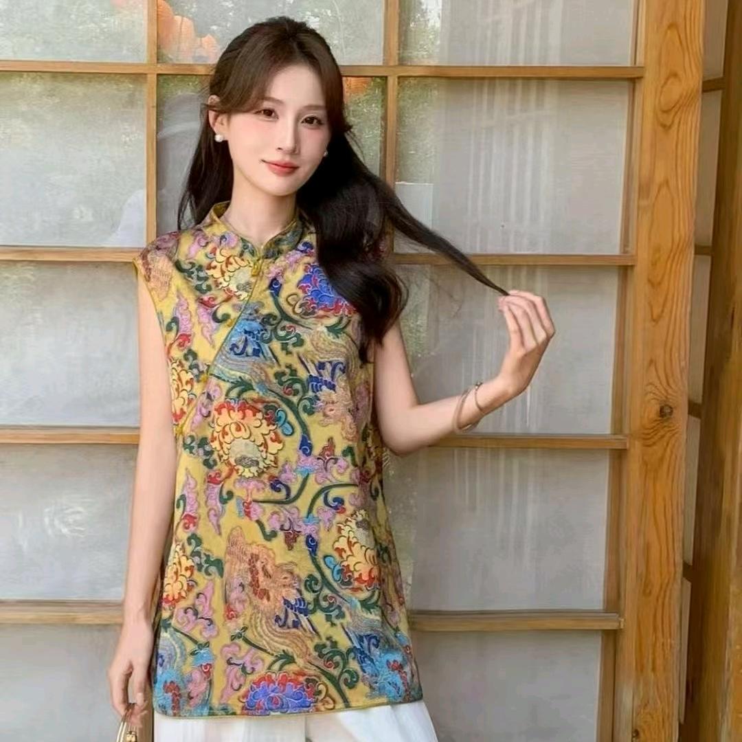 蔻栖服饰