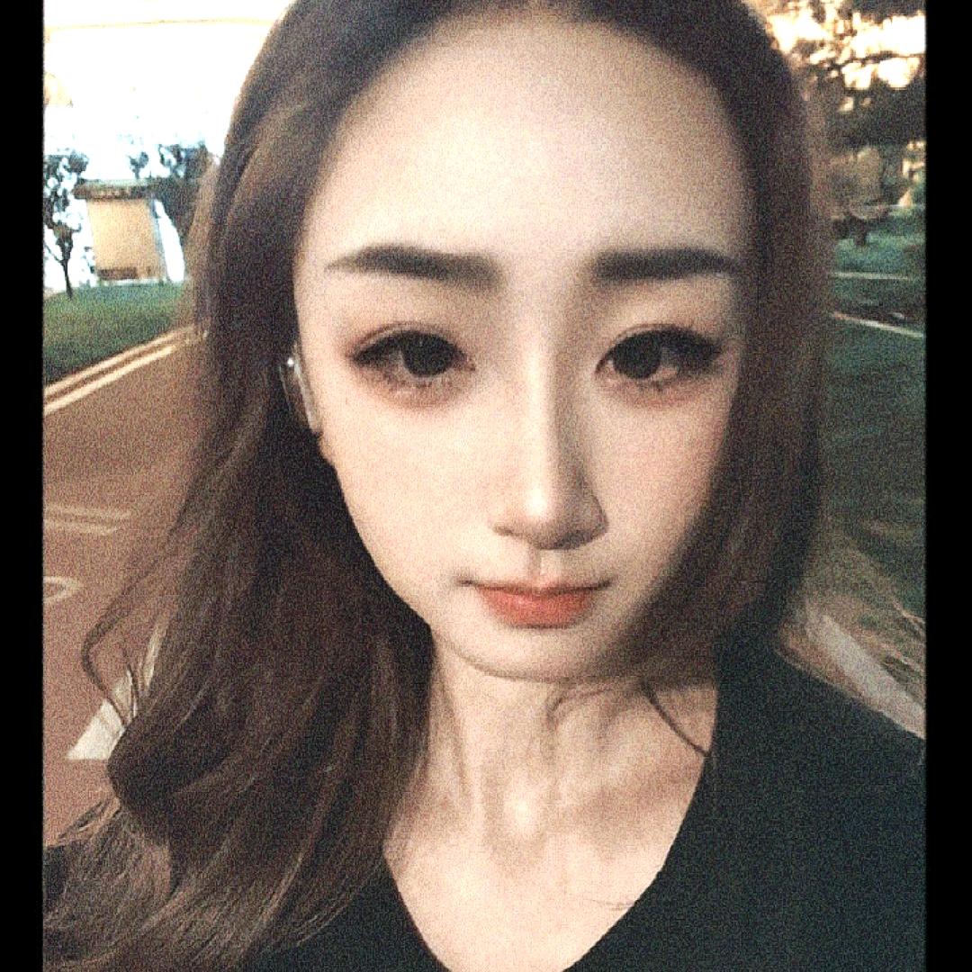 欣欣子。