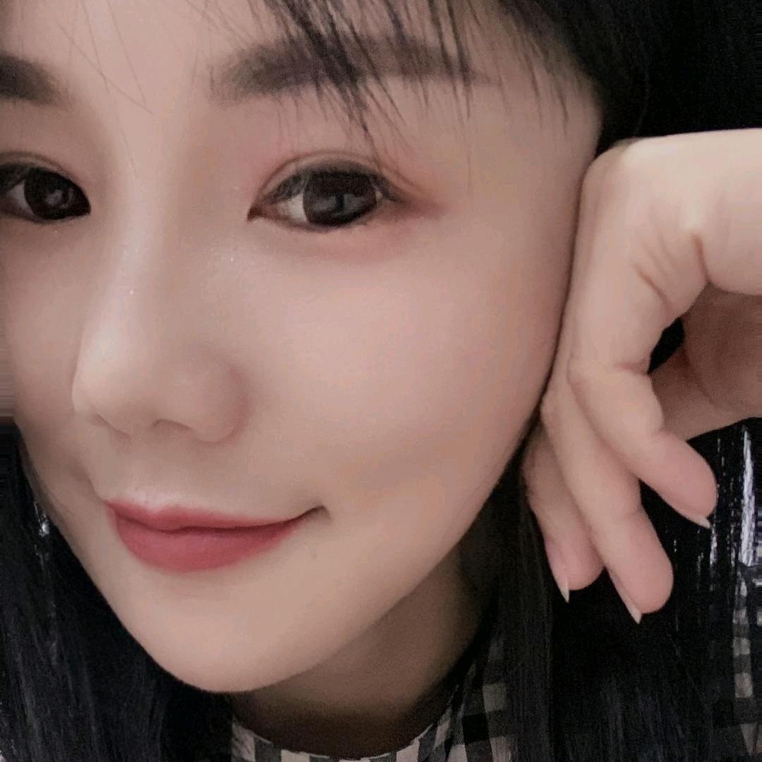 娅~
