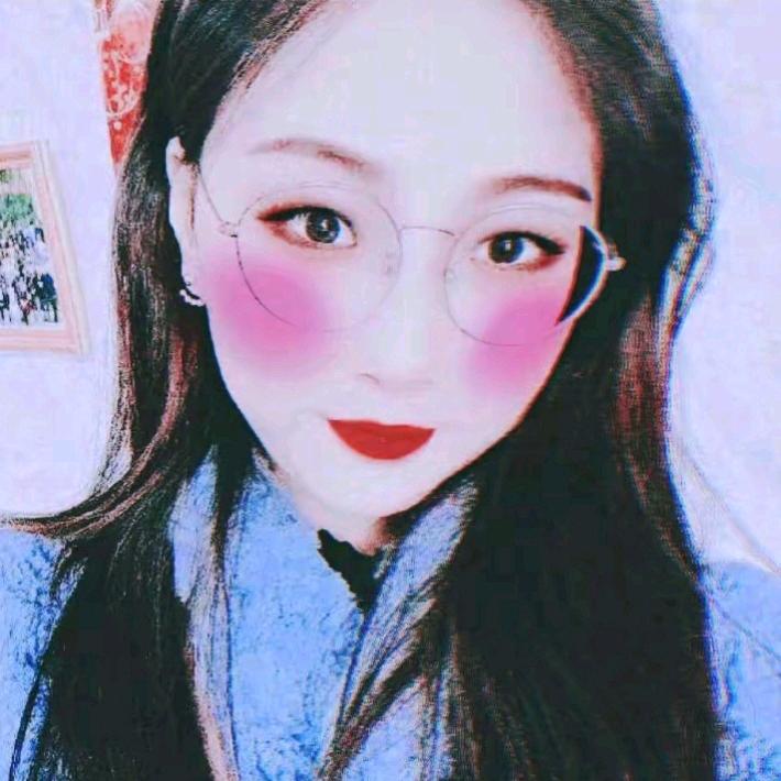 四川凉山姑娘
