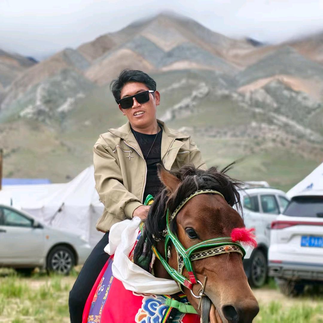 帮助别😃人快乐自已😄