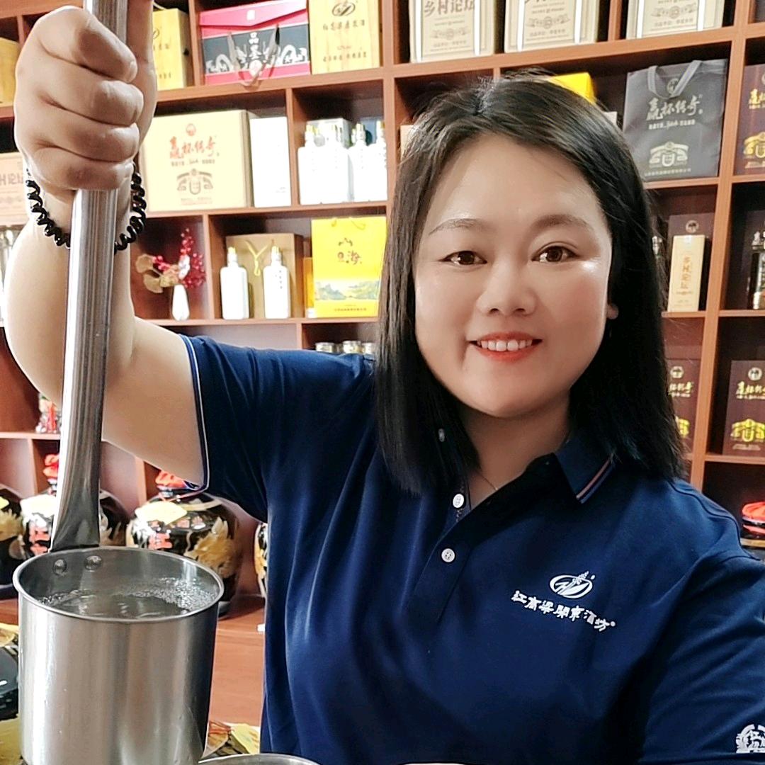 红高粱关东酒坊日照代理  宋宋