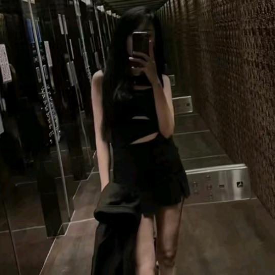 溪溪  水水