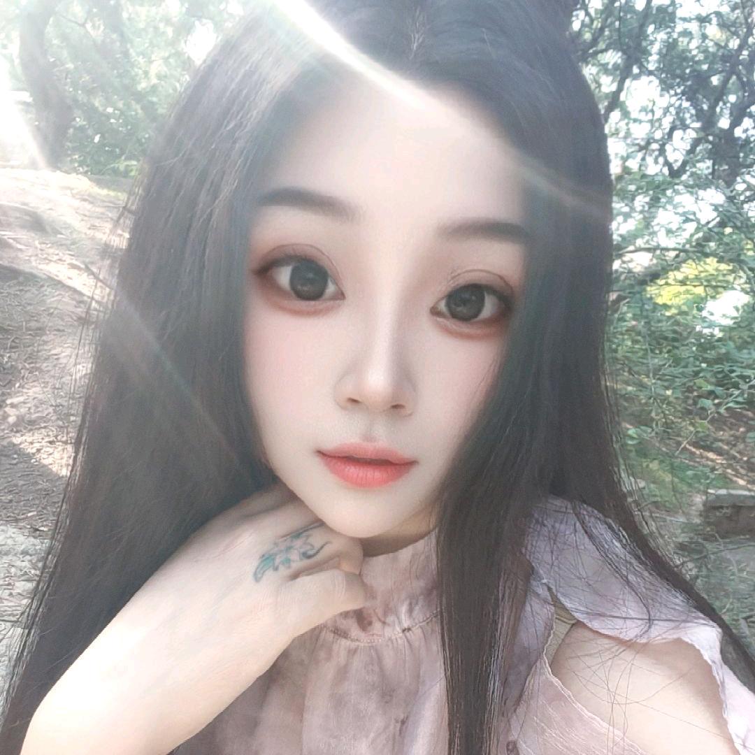 闫家那女孩👧（橱窗有好物）