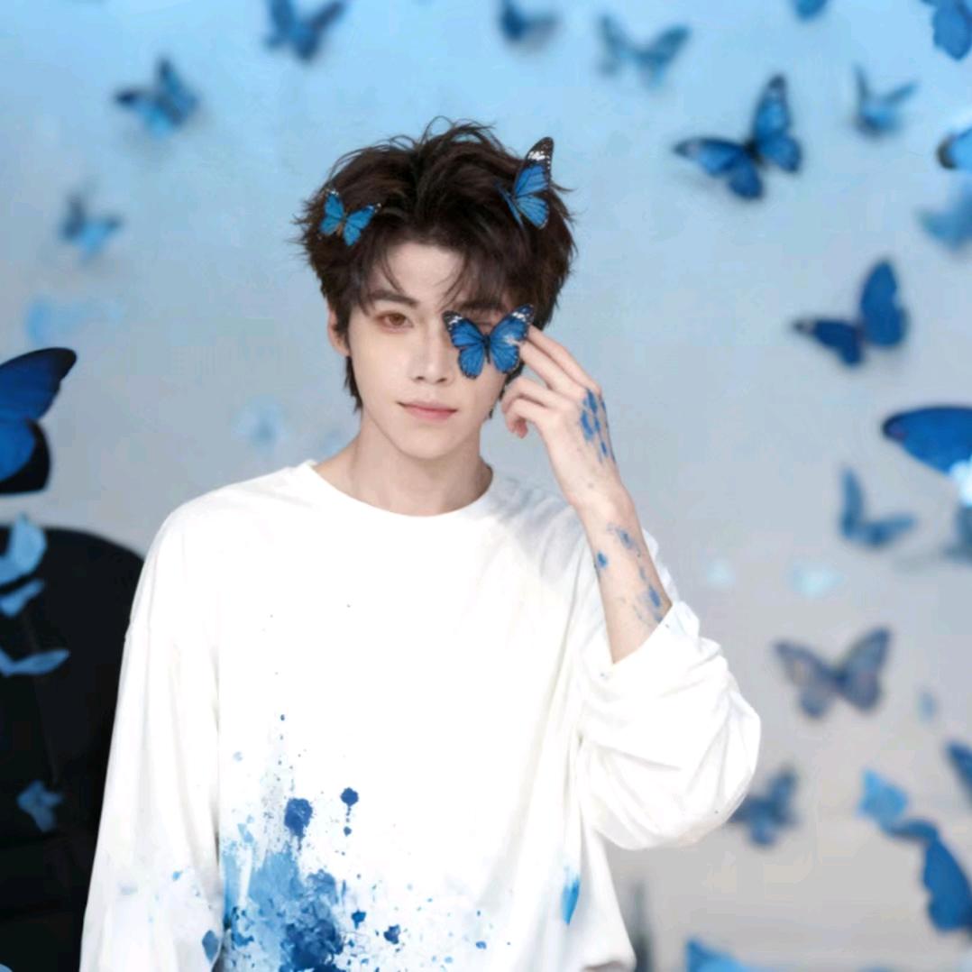 Qq草莓奶糖🍬🚗