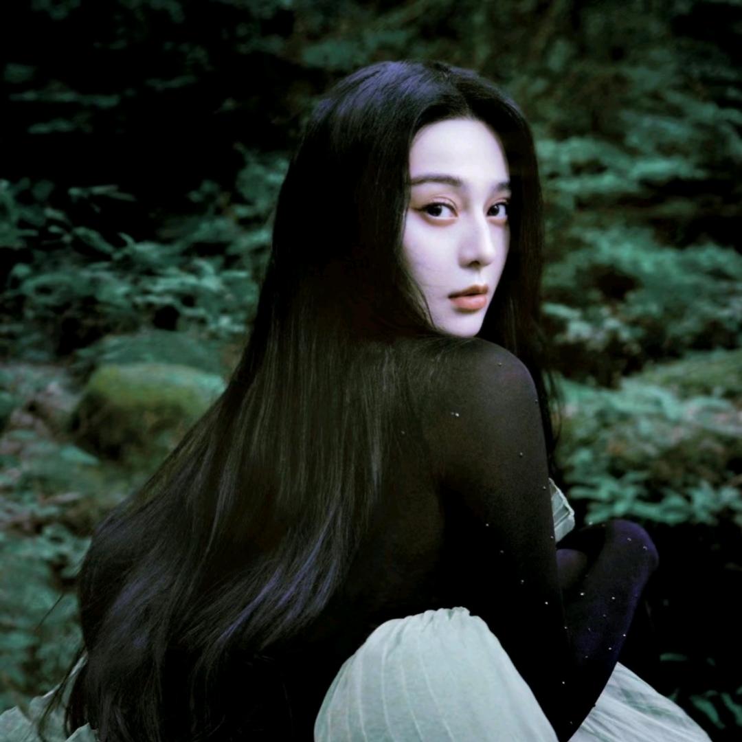 美丽人妻.