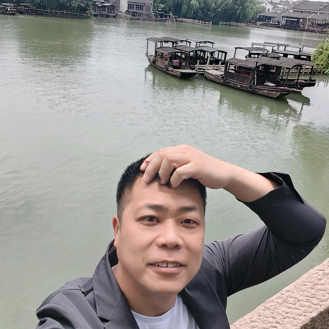 柳亮炖土鸡