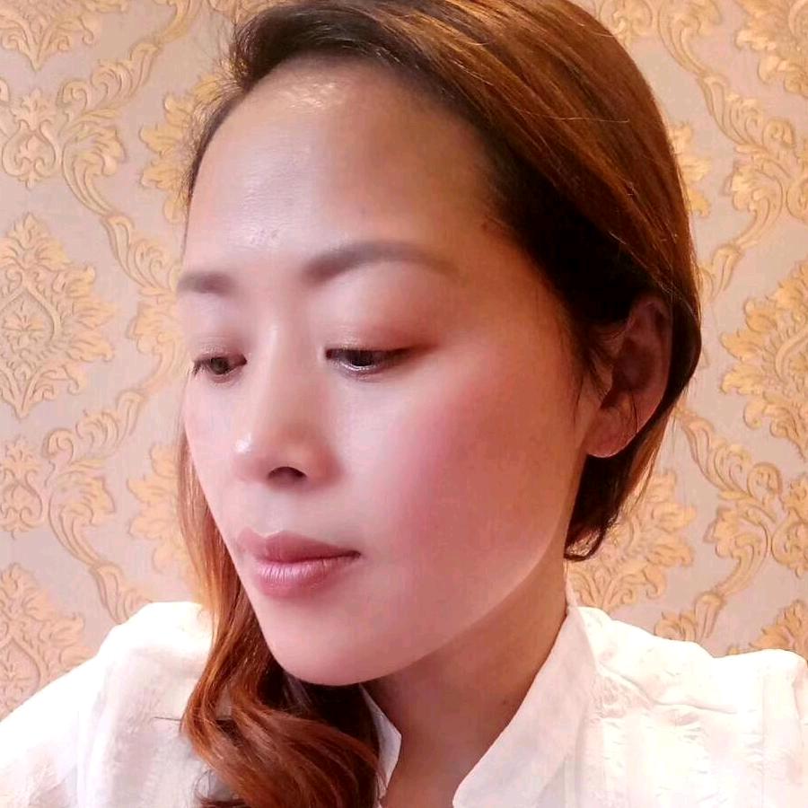 地摊妹