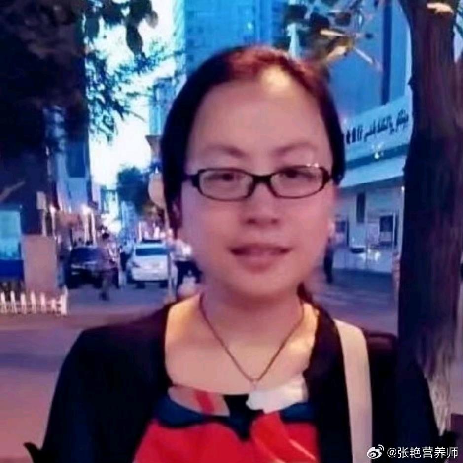 乌鲁木齐阿尔膳臻选巴扎