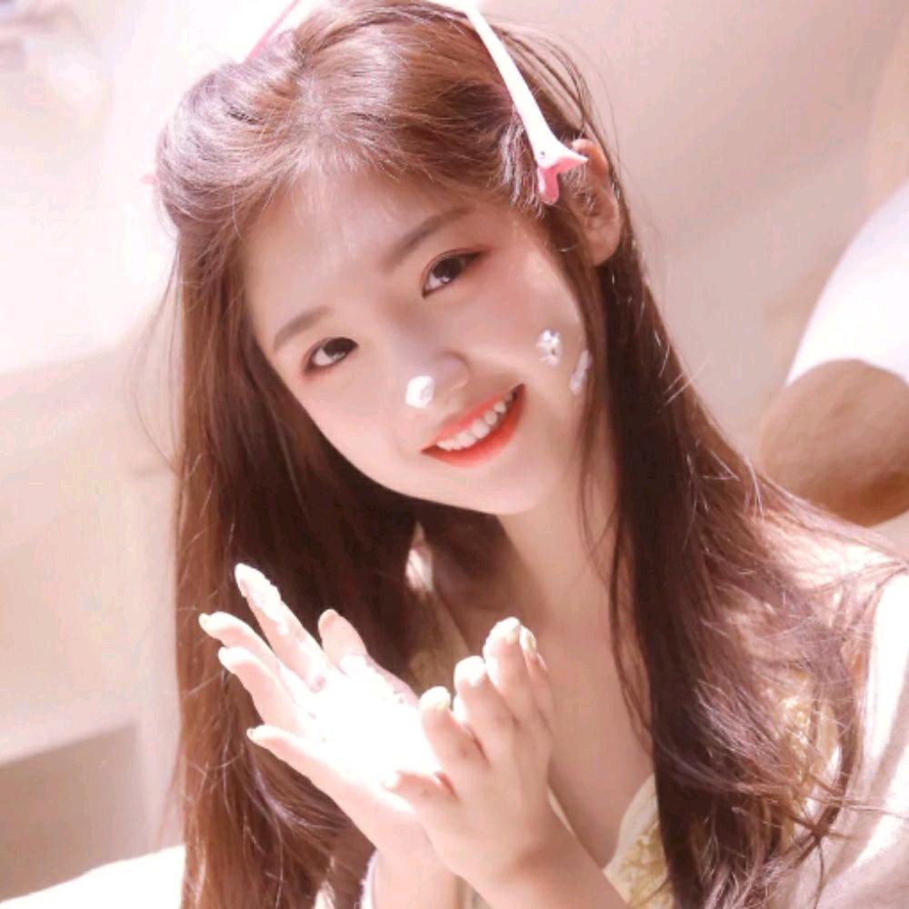 女的，活的