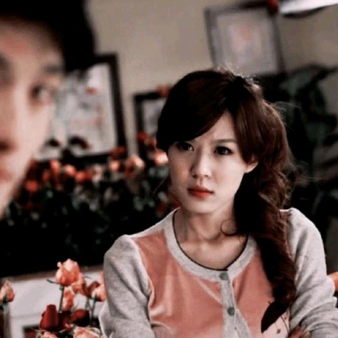 躺在云朵上看太阳