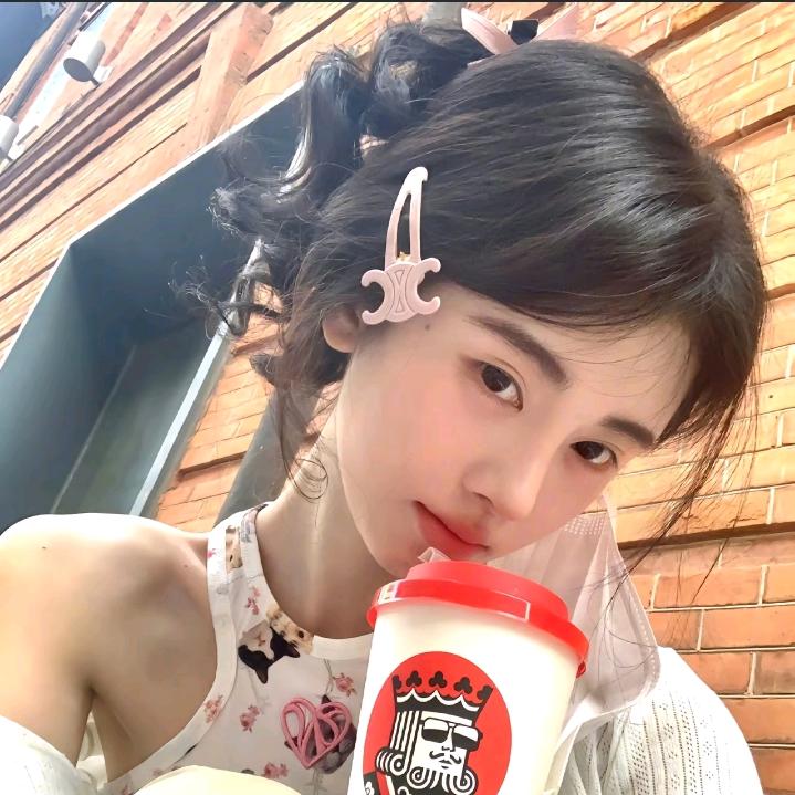 一杯🧊可乐🖤⁴⁰¹·小橘