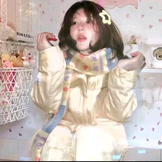 Rosy^桑芊露（1w）