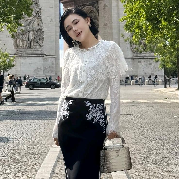 袁艺灵—时尚穿搭