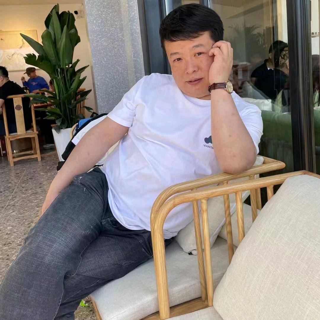 刘伟