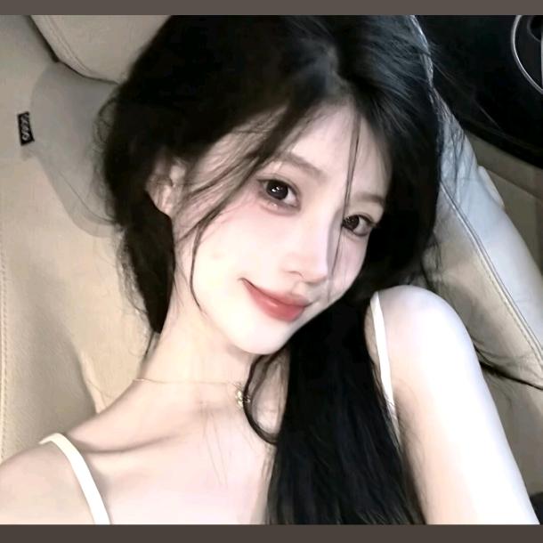 ^🉑爱小泡芙^🥳(可可欣真爱粉)