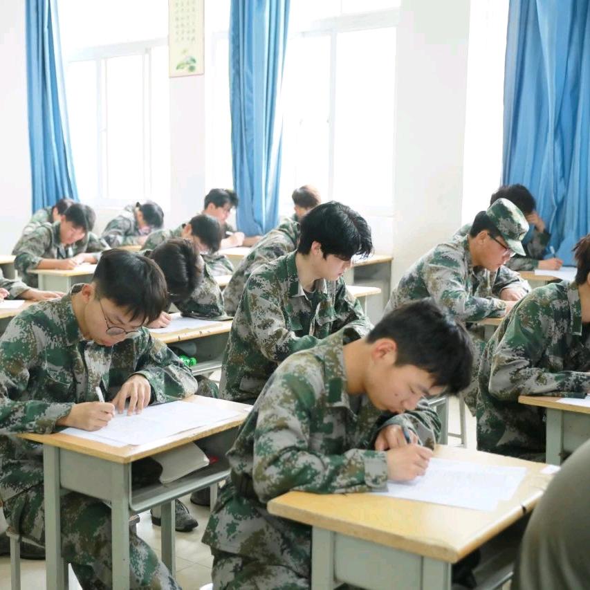 郑州城轨中专刘老师