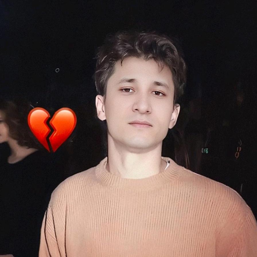 Rustam/\