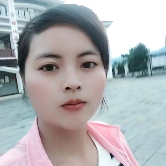 铿锵玫瑰🌹