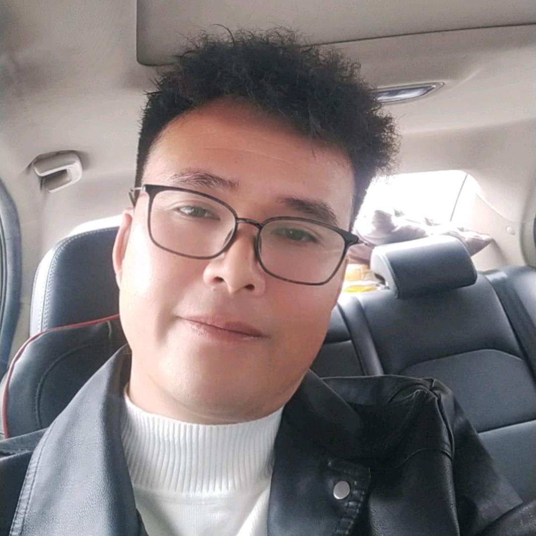 孤岛泛轻舟