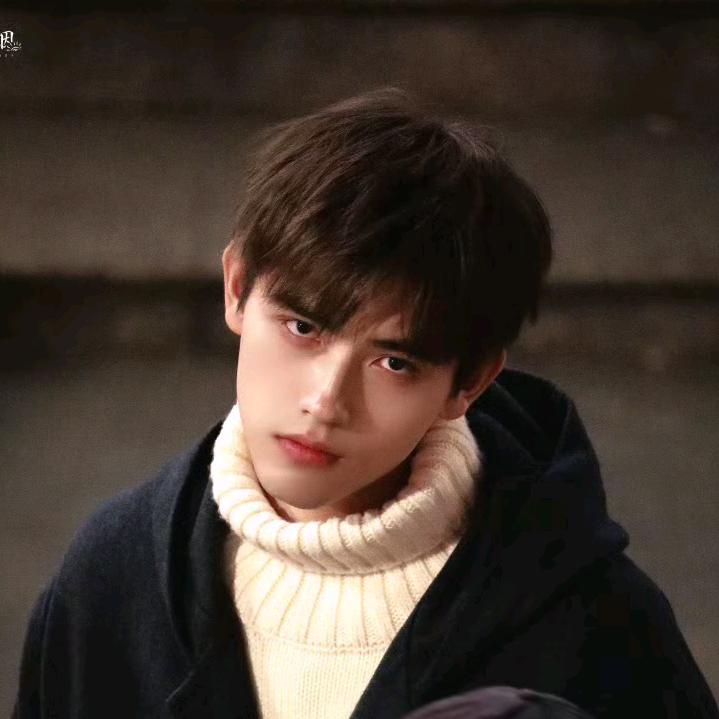 六旬老太在峡谷挨揍