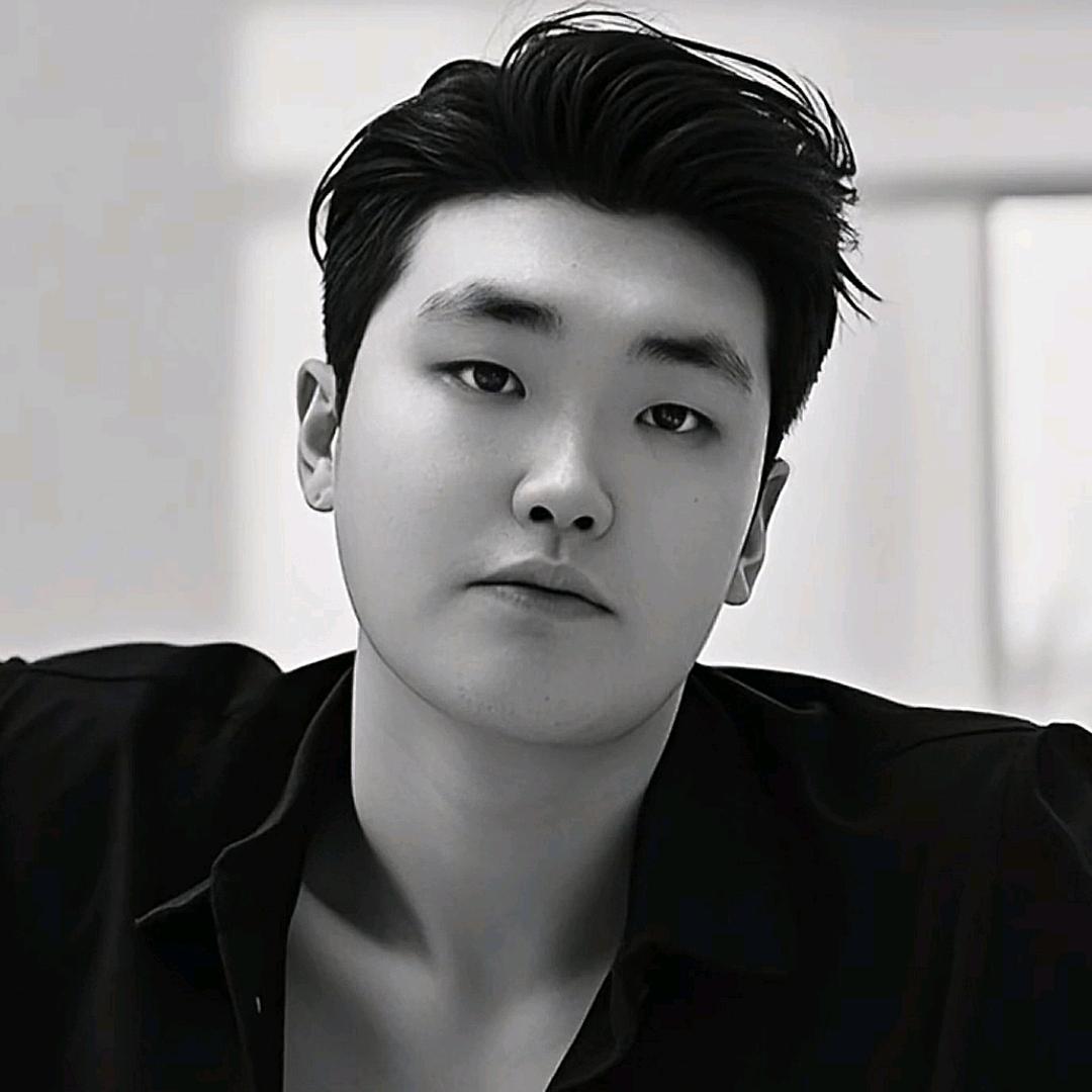 猛踹瘸子那条好腿_